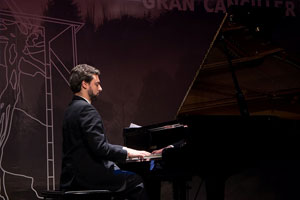 Claudio Wörner, Pianista del Coro, Academia de Artes Musicales