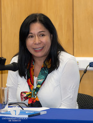 Doctora Natividad Gutiérrez dictó conferencia en la Facultad de Ciencias Sociales