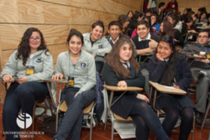 Estudiantes secundarios participan en el "Primer Concurso de Ensayos sobre  Problemas Sociales en la Araucanía"