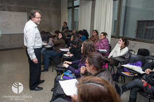 Facultad de Educación realizó Ciclo de Talleres para centros de práctica