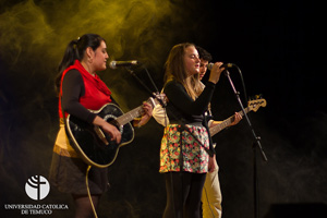 Con entusiasmo jóvenes participaron en el Primer Festival de la voz Católico