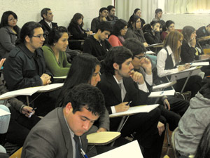 Pedagogía en Historia, Geografía y Ciencias Sociales realizó coloquios sobre la especialidad