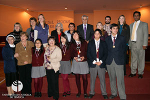 Académicas participaron como jurado en el "Torneo de Debates en Inglés" del Mineduc