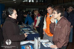 UC Temuco organizó Feria Oportunidades Elige Educar