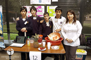 Estudiantes de 8° a 1° medio participaron en la "Feria Científica 3.0, La Ciencia Cotidiana"