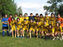 Vibrante final de fútbol universitario