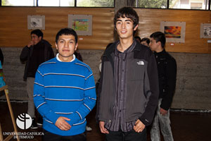 Jóvenes del Sename presentaron muestra de pintura "Huellas de la Vida" en UC Temuco