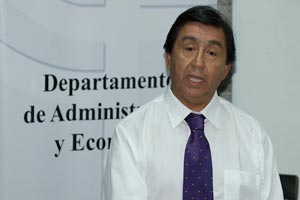 Comenzaron diplomados de la Escuela de Negocios de la UC Temuco