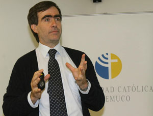 Juan José Ugarte analiza cambios en la educación chilena