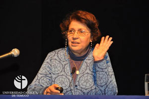 Doctora María Victoria Peralta realizó charla "Desafíos de la Educación Parvularia a la luz del Bicentenario"
