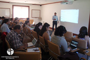 Académicos participaron en talleres sobre el uso de Pizarras Digitales Interactivas