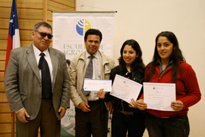 U. Católica de Temuco premia a monografías de estudiantes secundarios