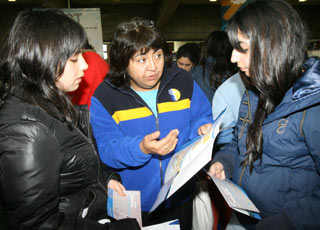 Estudiantes de toda la región participaron en masivo ensayo PSU organizado por la UC Temuco
