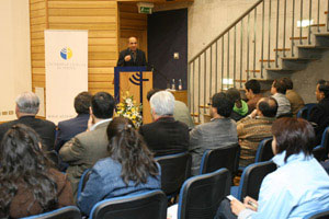 Mons. Fernando Chomalí dictó charla sobre responsabilidad social en empresas, universidades e investigación